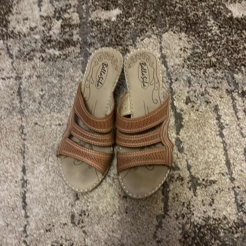Ladies shoes